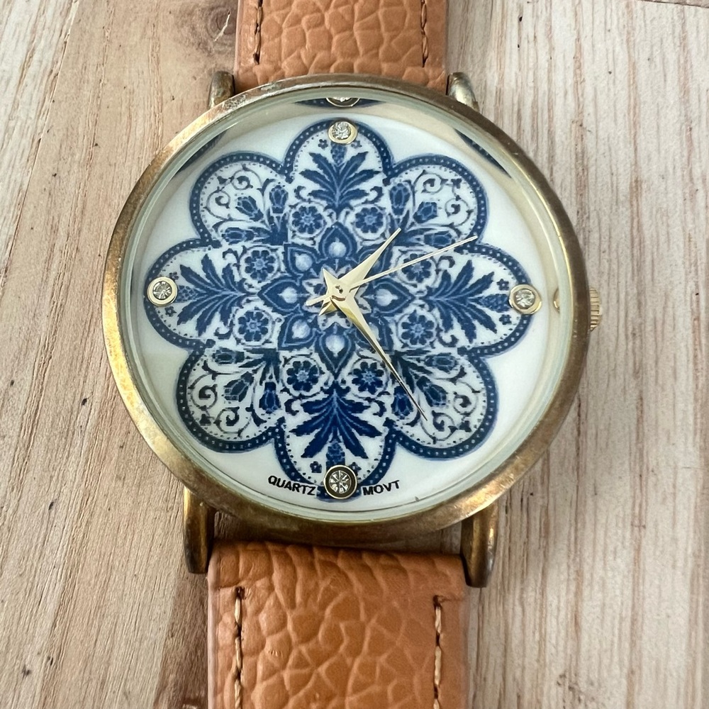 Francesca’s ladies boho blue and white fashion watch NEW BATTERY